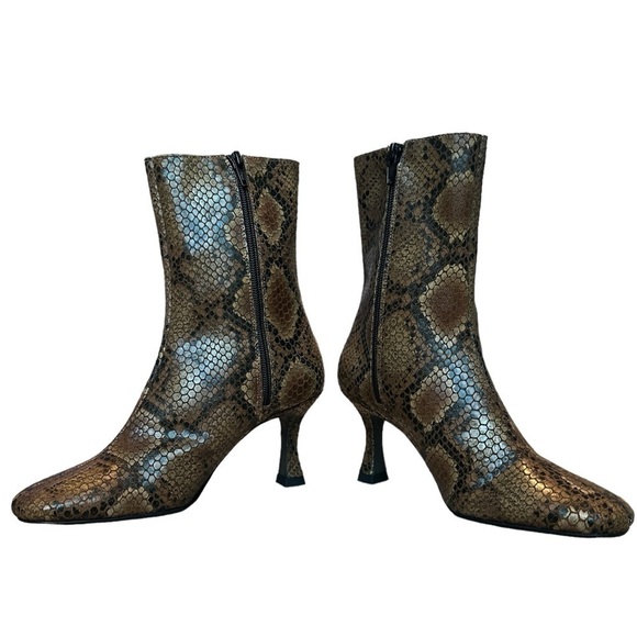 Free People Women’s Snake Print Ankle Boots Size: 7 - Picture 3 of 6